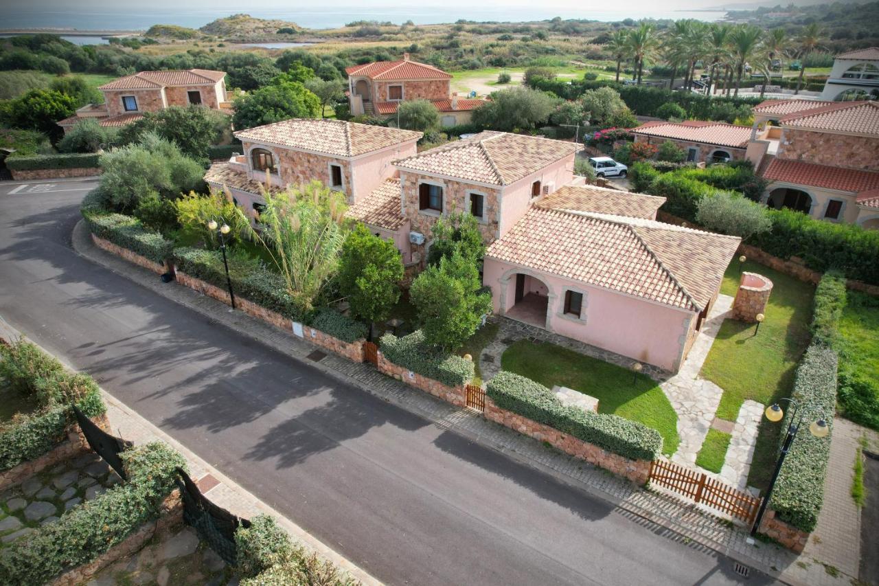 Ville Del Mar San Teodoro  Bagian luar foto